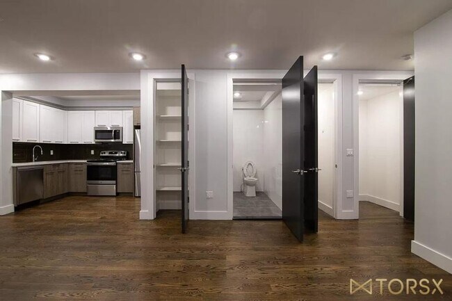Building Photo - 1 bedroom in BROOKLYN NY 11206