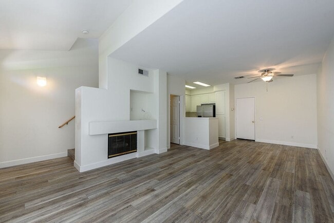 Building Photo - Quiet Carmel Valley Condo For Rent!