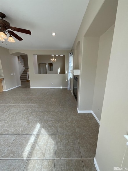 Building Photo - 2847 Falcon Ridge Dr