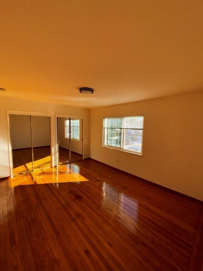 Building Photo - Nor Cal Realty, Inc. - 3 Bedroom 2  Bath with 2 car garage