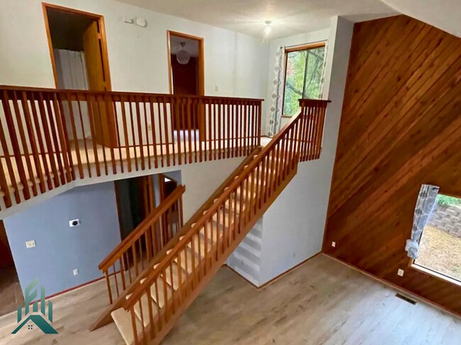 Building Photo - 3-bedroom, 2-bathroom house in Witham Hill