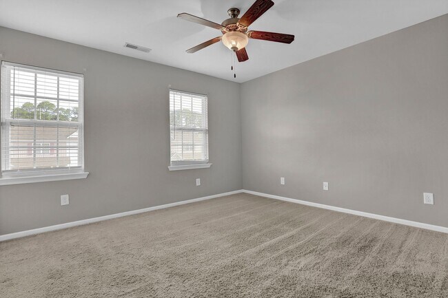 Building Photo - 502 Oyster Rock Ln
