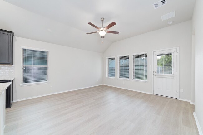 Building Photo - 20231 Moonlight Falls Ct
