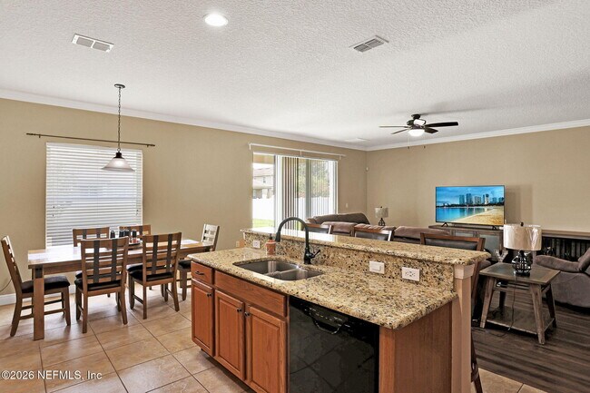 Building Photo - 778 Sunny Stroll Dr