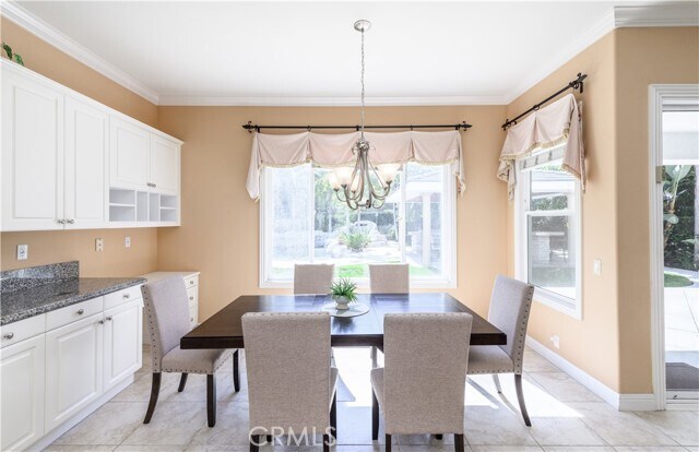 Building Photo - 21 Bent Oak