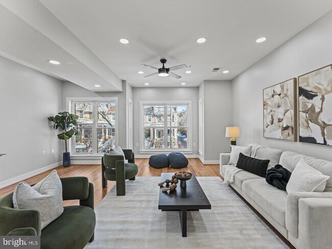 Building Photo - 4320 7th St NW