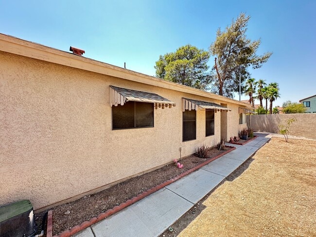 Building Photo - SPRING VALLEY COTTAGES