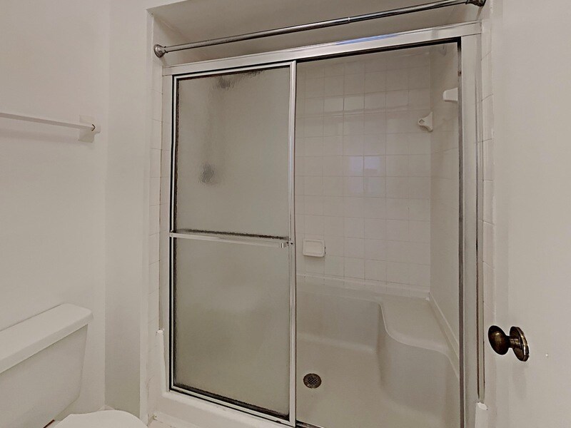 Building Photo - 490 N Pin Oak Pl