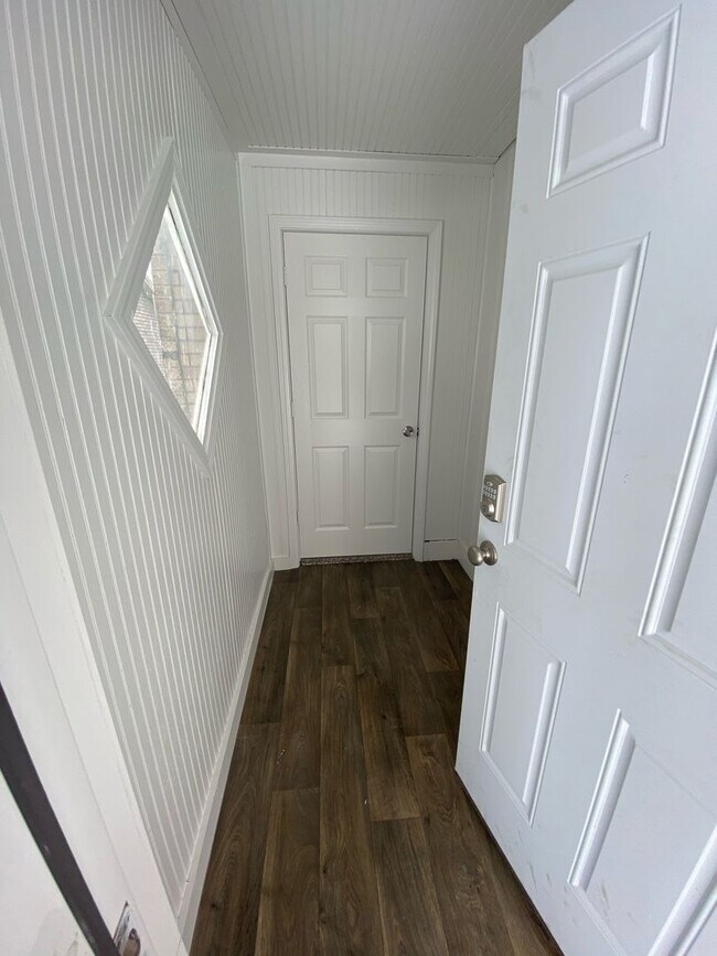 Building Photo - 368 Indiana Avenue SW