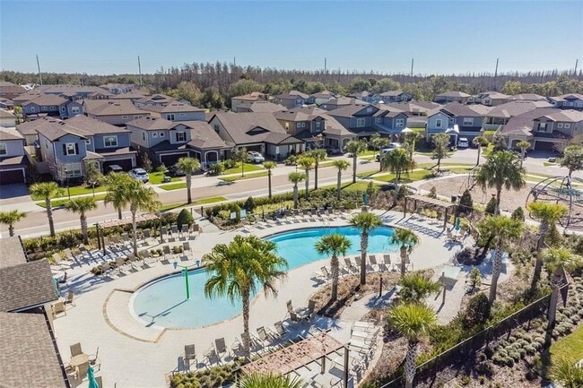 Building Photo - 18824 Birchwood Groves Dr