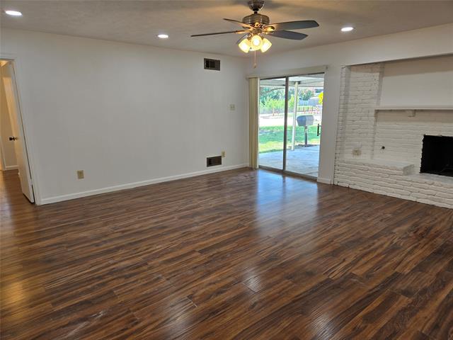 Building Photo - 1712 Syracuse Dr