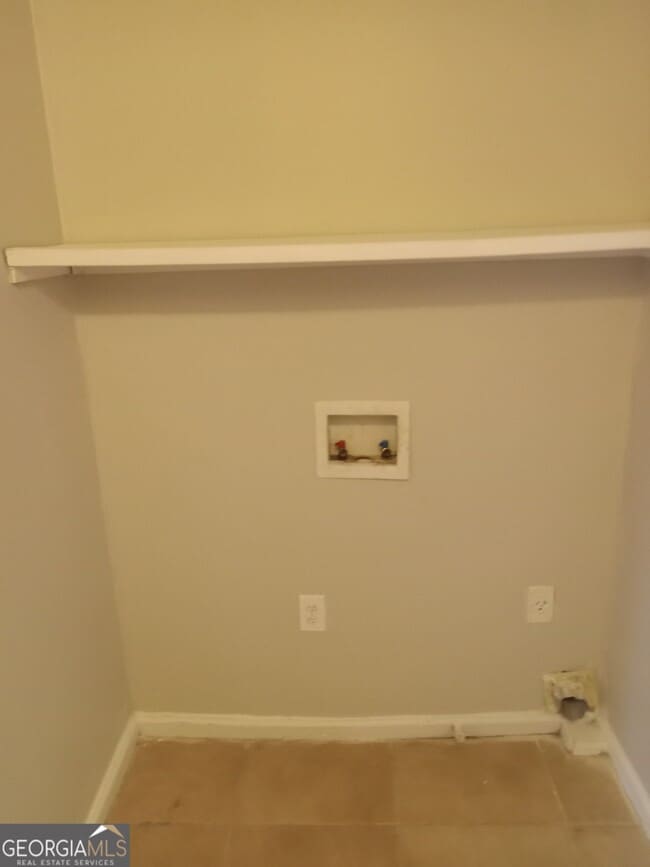 Building Photo - 9069 Sterling Ridge Ln