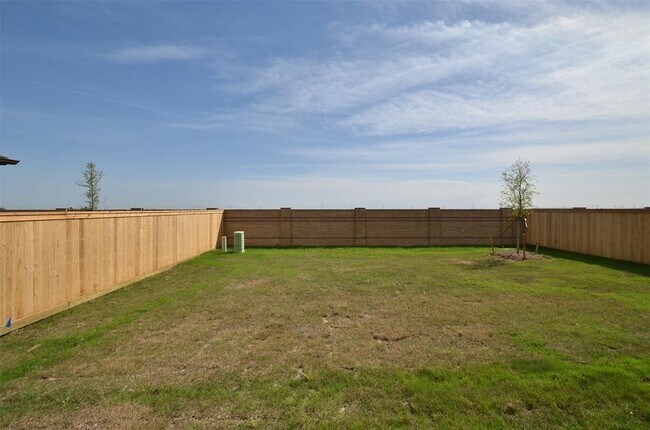 Building Photo - 19255 Presa Canyon Dr