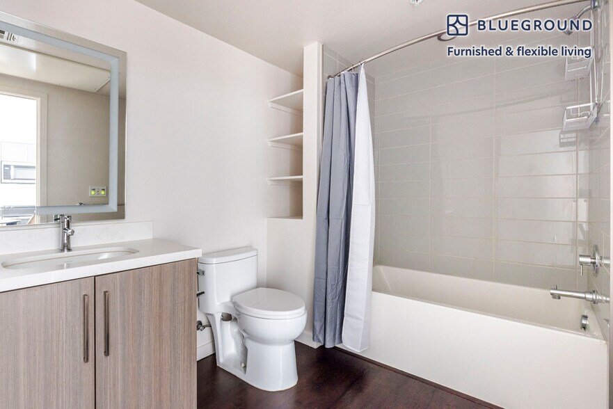 Building Photo - 650 E Capitol Ave