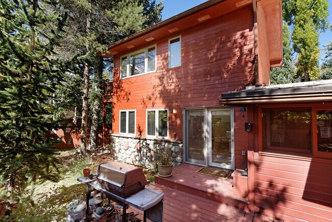 Building Photo - 311 Midland Ave
