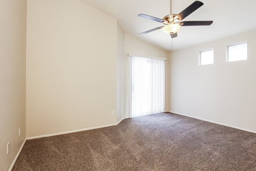Building Photo - 2655 S 156th Ave