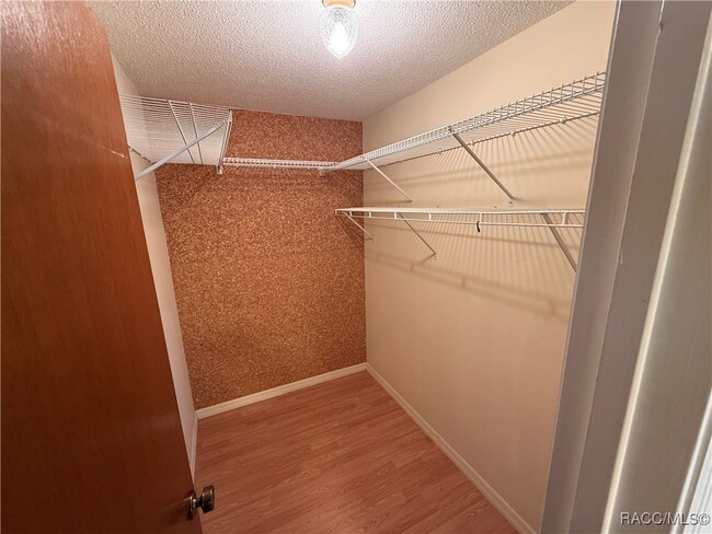 Building Photo - 6191 E Tenison St