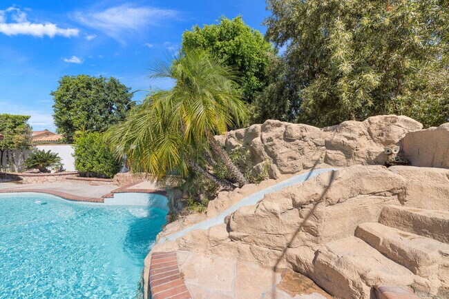 Building Photo - 42230 May Pen Rd