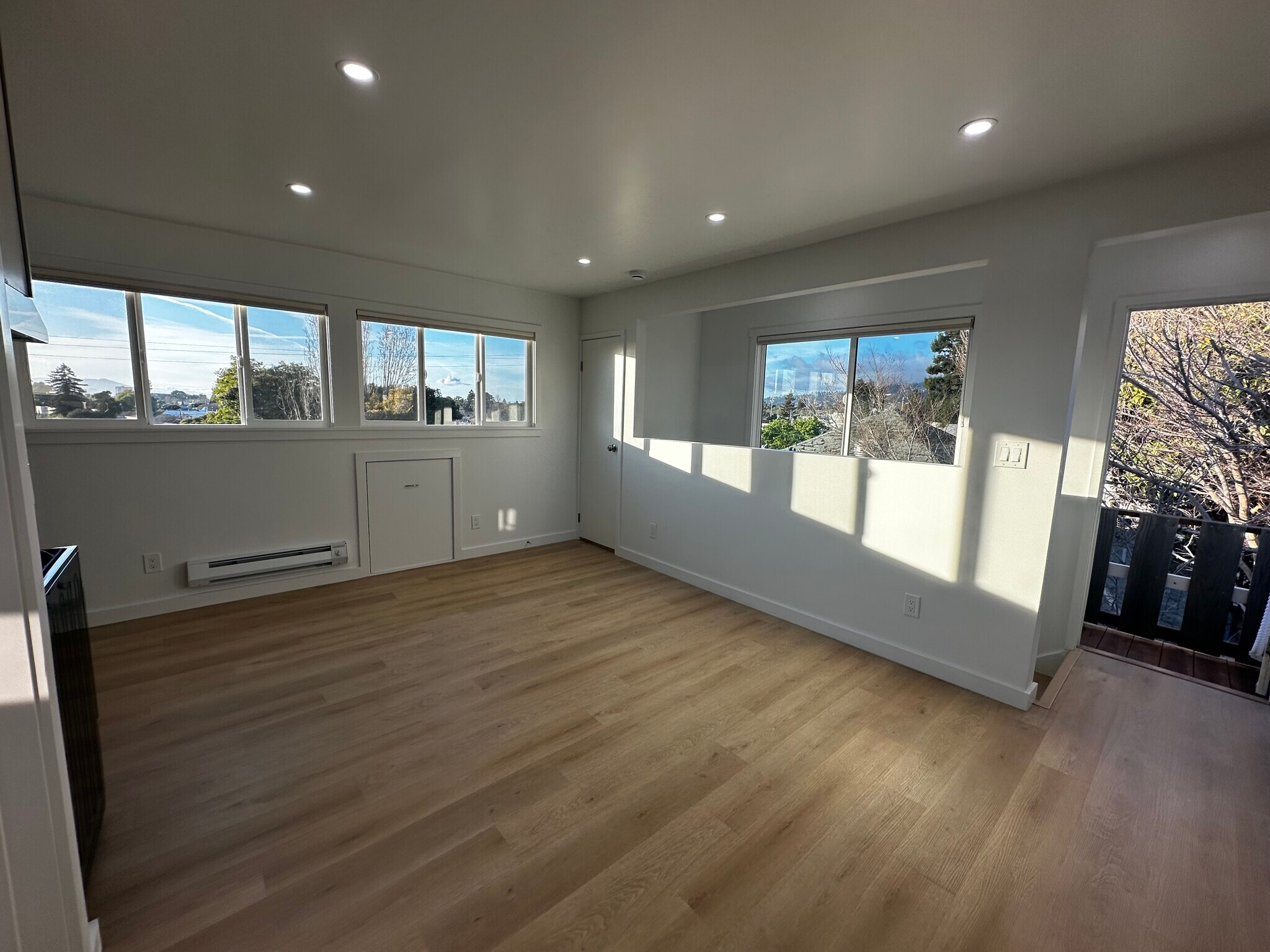 Building Photo - 4106 Terrace St