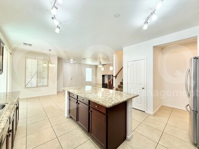 Building Photo - 9218 W Meadow Dr