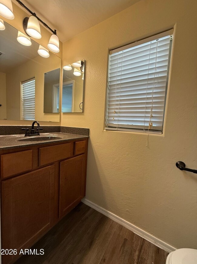 Building Photo - 1727 E Joseph Way