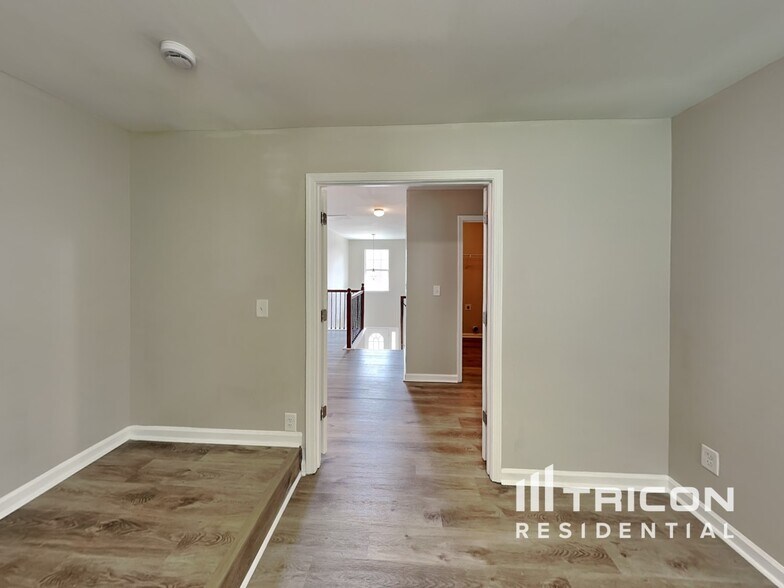Building Photo - 2214 Benidorm Ct