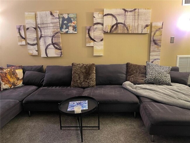 Building Photo - 6730 Vernon Ave S