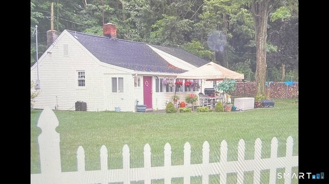 Building Photo - 159 Purdy Hill Rd