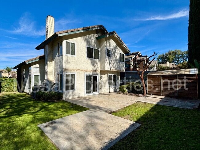 Building Photo - 15572 Ficus St