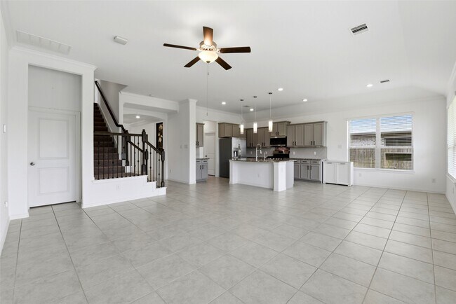 Building Photo - 1618 Rosedale Dr