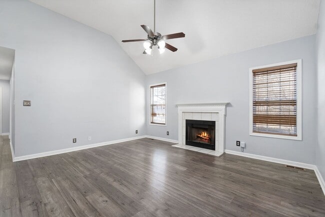 Building Photo - 3832 Cannondale Dr