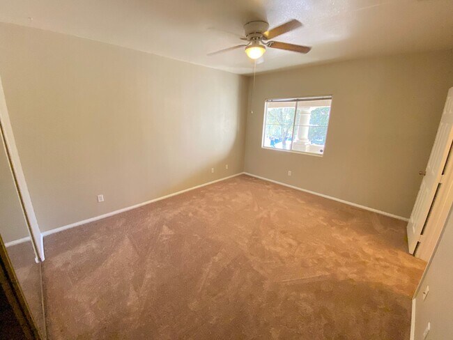 Building Photo - Charming 2 Bed/2Bath Condo nestled in this beautiful Green Valley Community! — Enjoy Rent-Free Ho...