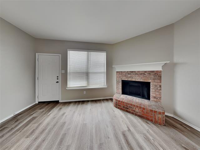 Building Photo - 10008 Blue Bell Dr