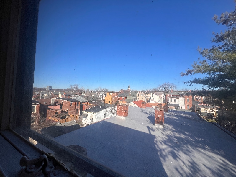 Building Photo - 817 Washington