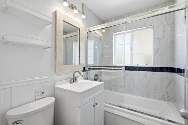 Building Photo - Light-Filled Home on Expansive Lot in Top-Rated School District with Vaulted Ceilings & Entertain...