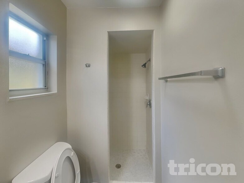 Building Photo - 7002 Ponderosa Dr