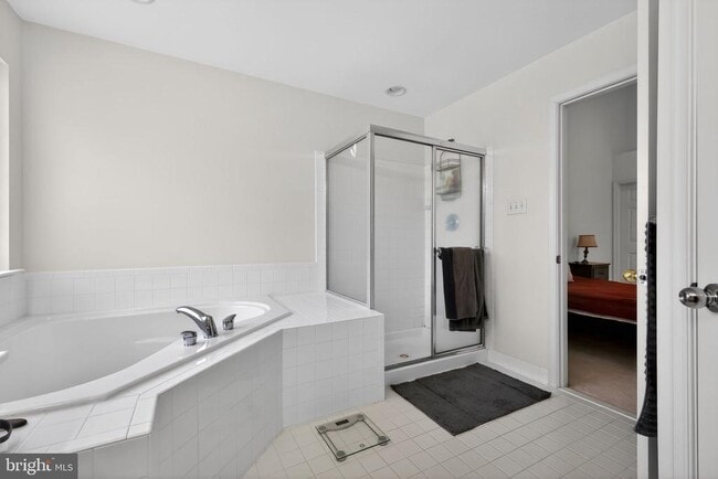 Building Photo - 1034 Meandering Way