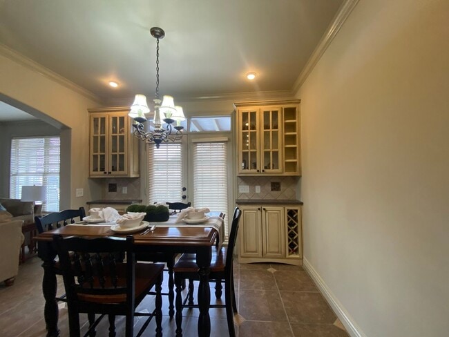 Building Photo - Broken Arrow Schools-Gated Community!