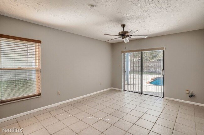 Building Photo - 4 br, 2 bath House - 15908 Country Place