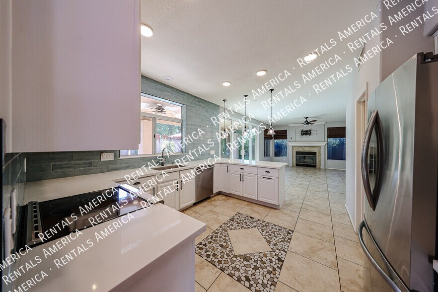 Building Photo - 15039 N 54th Pl
