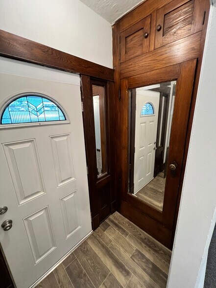 Built in coat closet and storage - 3260 Starr St