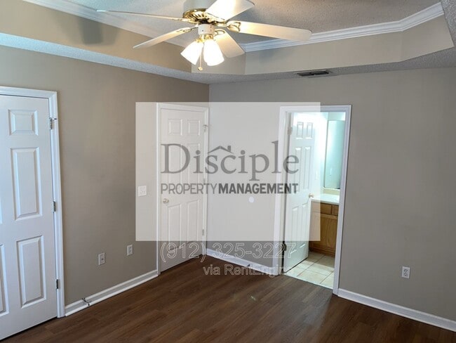 Building Photo - 22 E Dubois St