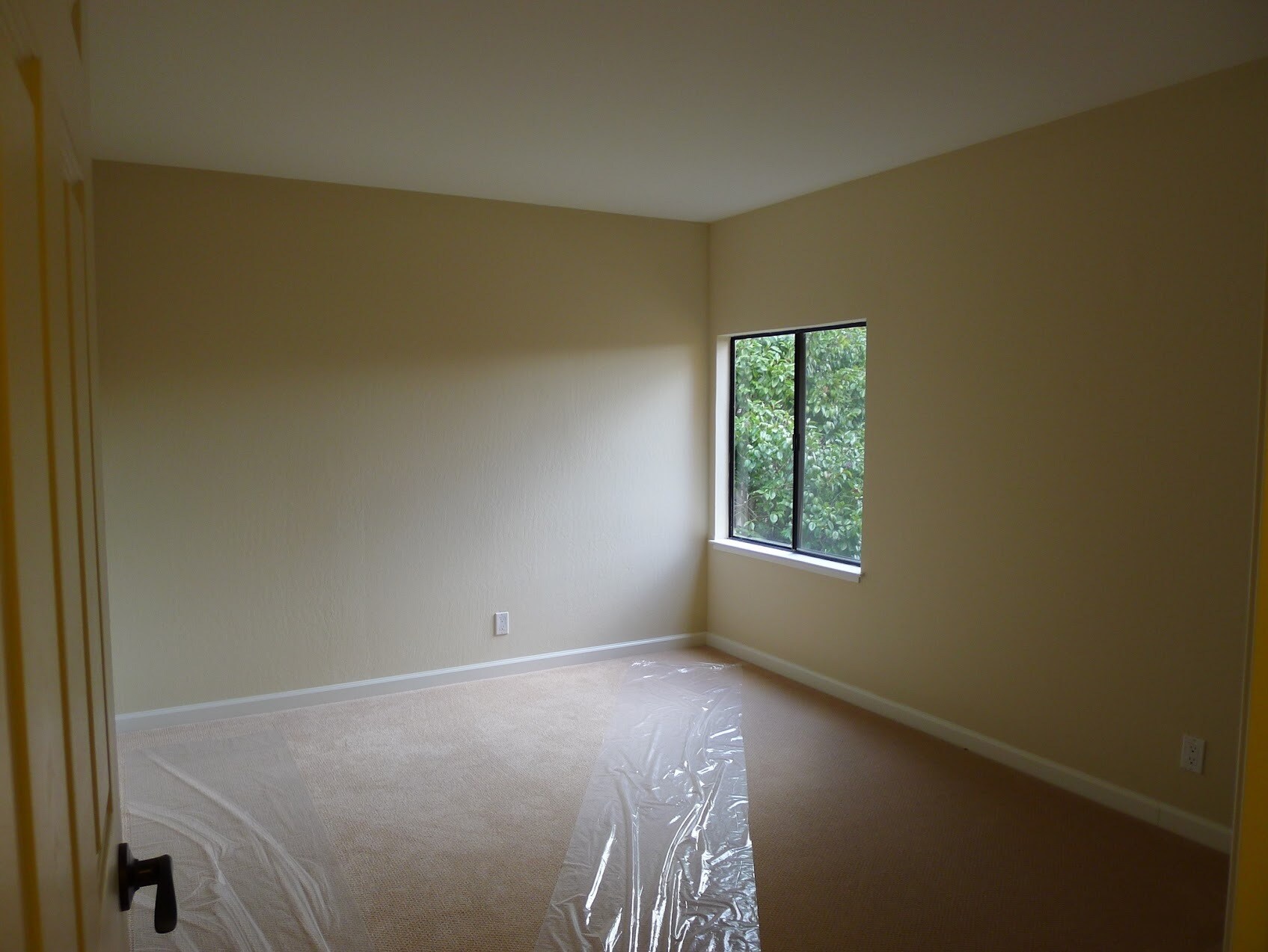 Building Photo - 2 Sheldrake Ct