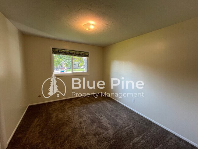 Building Photo - 2409 Briarcliff Ave