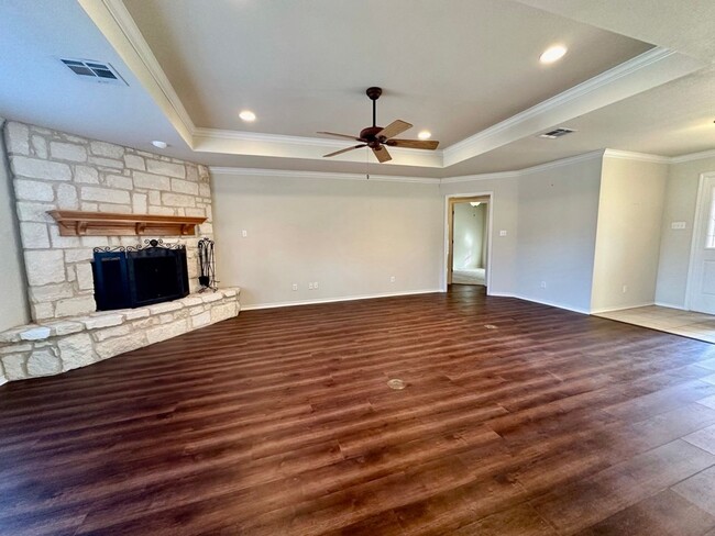 Building Photo - 3bd 2ba House In Robinson, Tx!