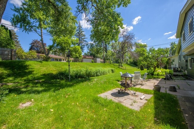 Building Photo - Rare 3 bed 3 bath home in new hope!!!