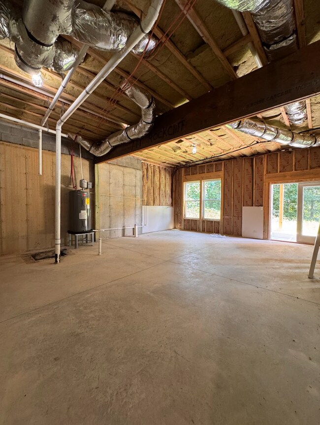 Building Photo - 711 Rockcliff St
