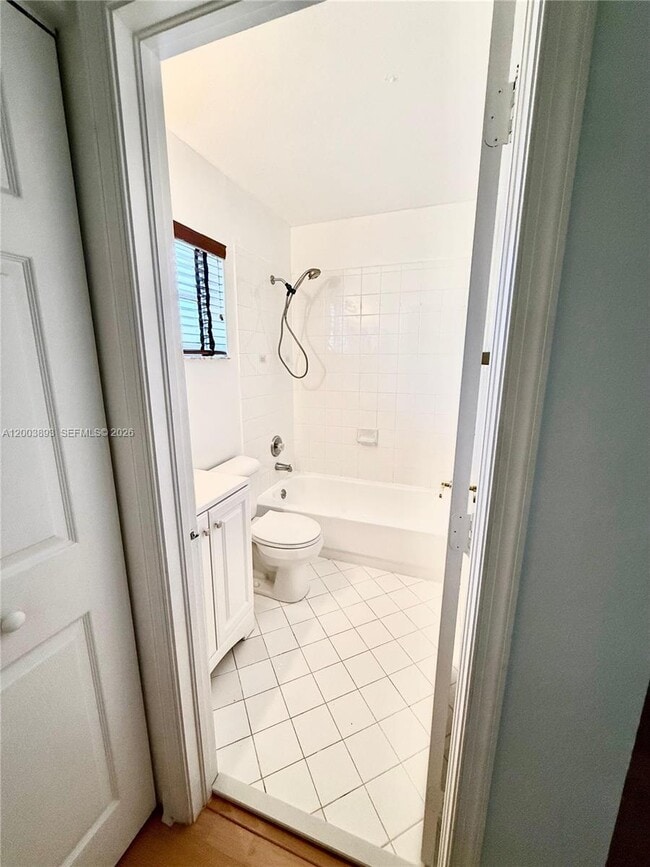 Building Photo - 2206 NW 170th Ave