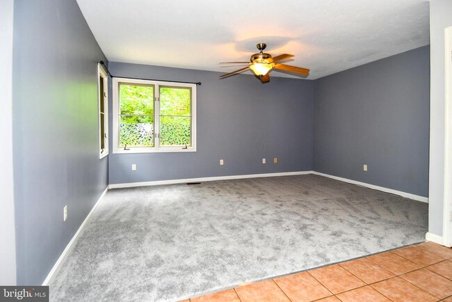 Building Photo - 2062 Farragut Dr