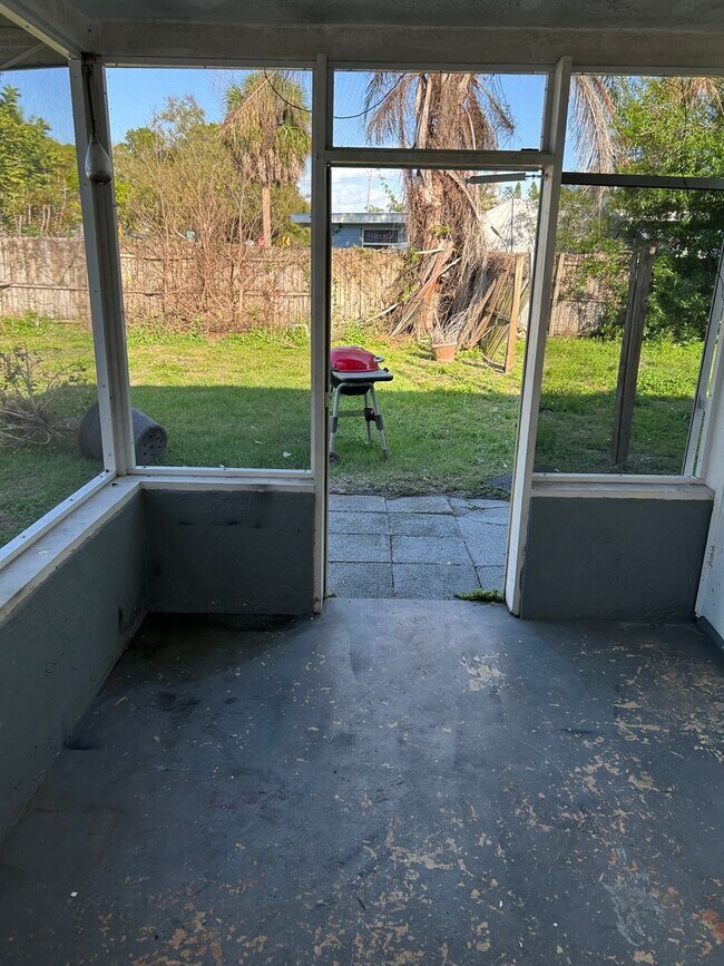 Building Photo - 4903 24th St W